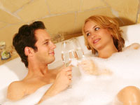 Holiday cottages with indoor jacuzzi